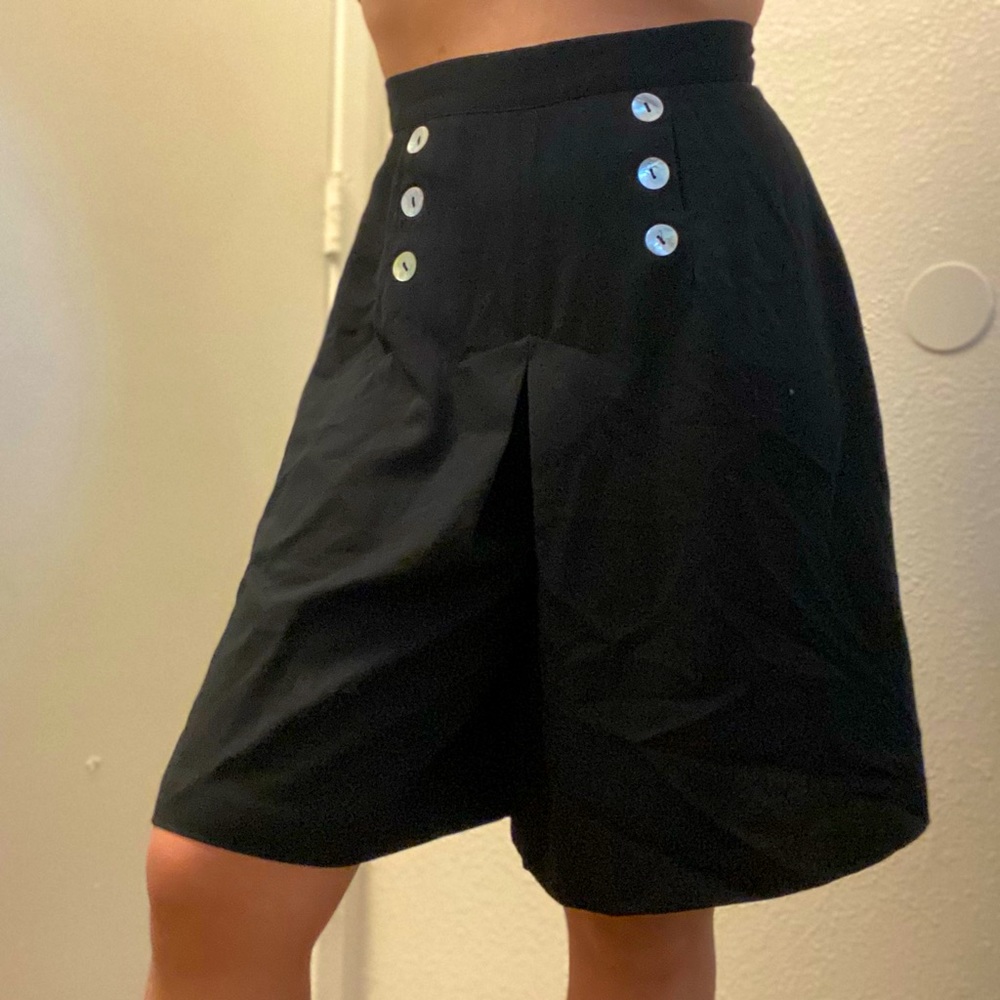 Black vintage shorts🥂